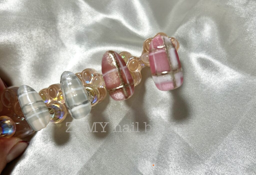 alt="いろんな色でチェック柄にチャレンジ"