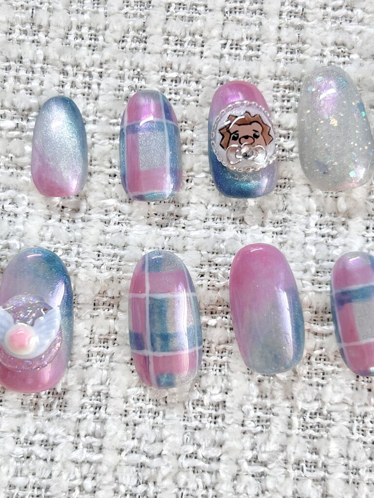 alt="うにぐりくんネイルパーツ、100均ネイルパーツでワンポイント"

